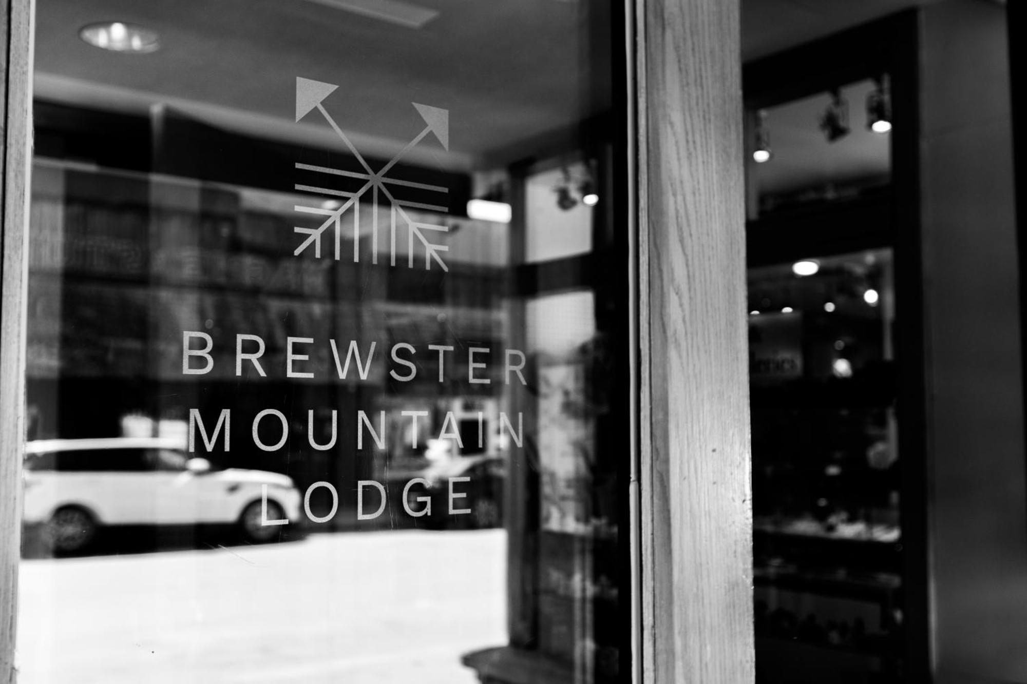 Brewster Mountain Lodge Banff Ngoại thất bức ảnh