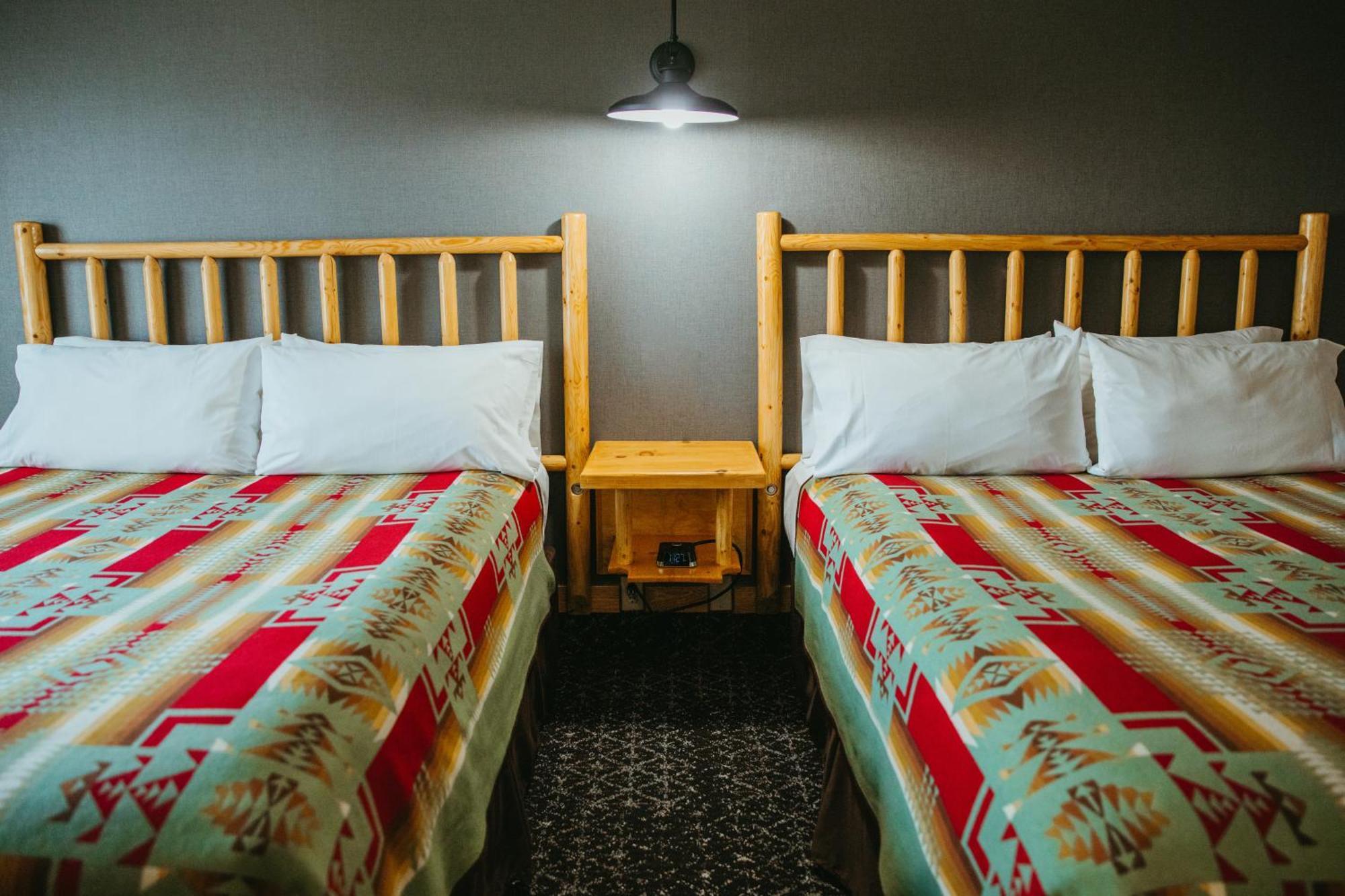 Brewster Mountain Lodge Banff Ngoại thất bức ảnh